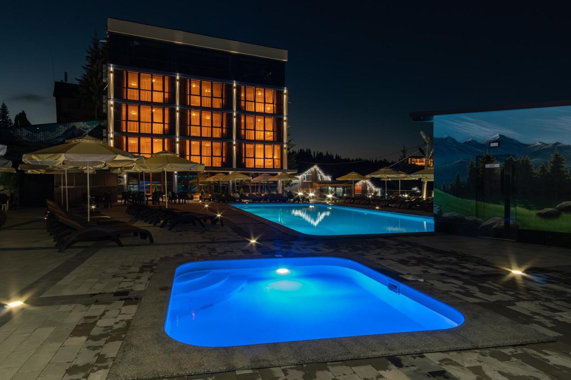 Summit Hotel Yablunytsya Bagian luar foto
